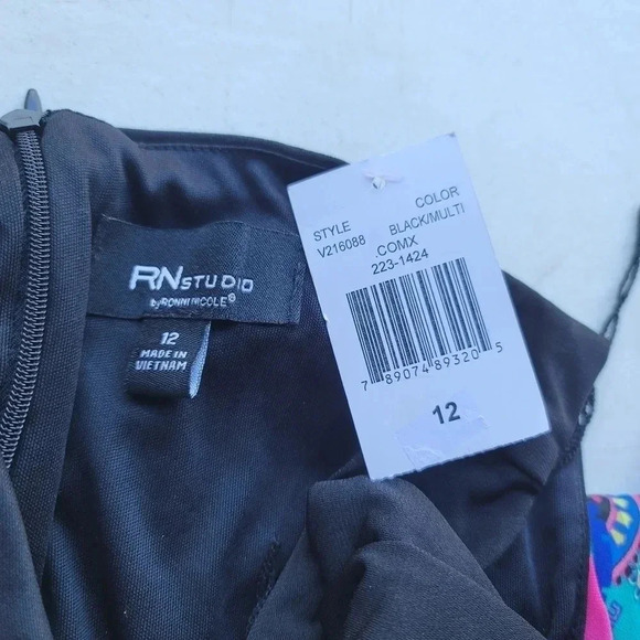 NWT RN Studio Ronni Nicole Black Multi Slevelesa Tie Design Long Maxi Dress 12 - Picture 7 of 10